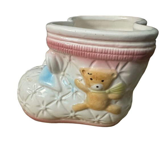 Vintage Giftwares Co. Baby‎ Booties Ceramic Planter White Mauve Blue Unisex - Picture 1 of 6